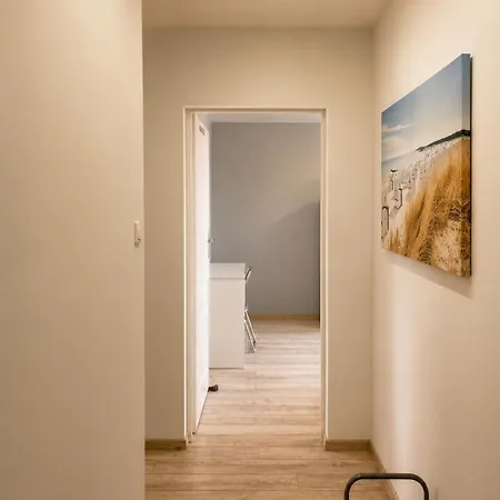 Comfortable Flat With Balcony 5 Min Walking From Brzezno